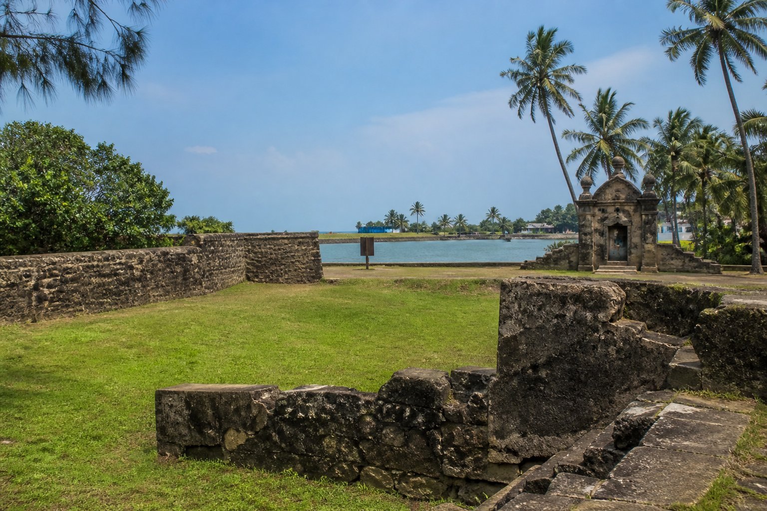 Negombo Dutch Fort Remains